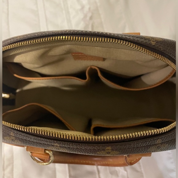 Vintage Louis Vuitton Handbag - Picture 2 of 5